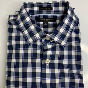 Banana Republic Button Down Shirt